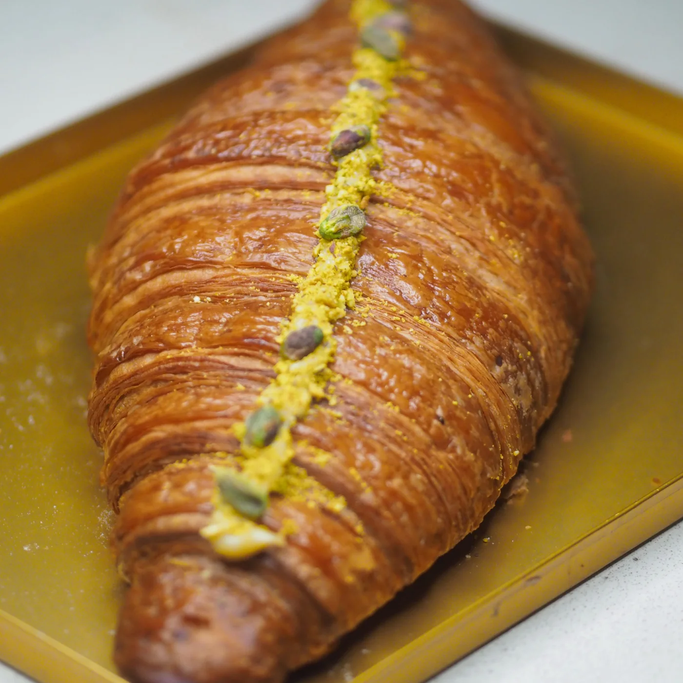 Croissant XXL pistacjowy — zdjęcie 1